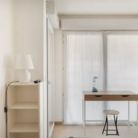 6 Couchages Les Pins Centre 22 Louis Gallet * Juan-les-Pins